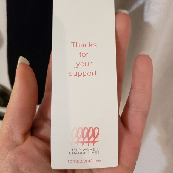 Torrid Black And White Basketball 3/4 Sleeves Can’t Sink Pink Tee Size 2X - Picture 6 of 6